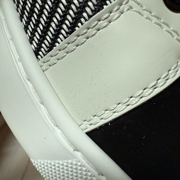 Christian Louboutin Rantulow Orlato Low Top Sneaker Black/White Sz 40 / 7 - Picture 9 of 13